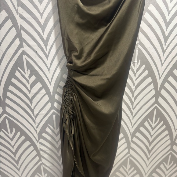 Mable nwot Green Asymmetrical Bodycon Dress - Picture 5 of 11